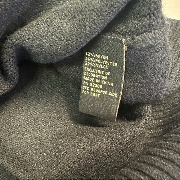 DG2 Women's Black Beaded Turtleneck Pullover Sweater Plus 3X - Picture 4 of 5